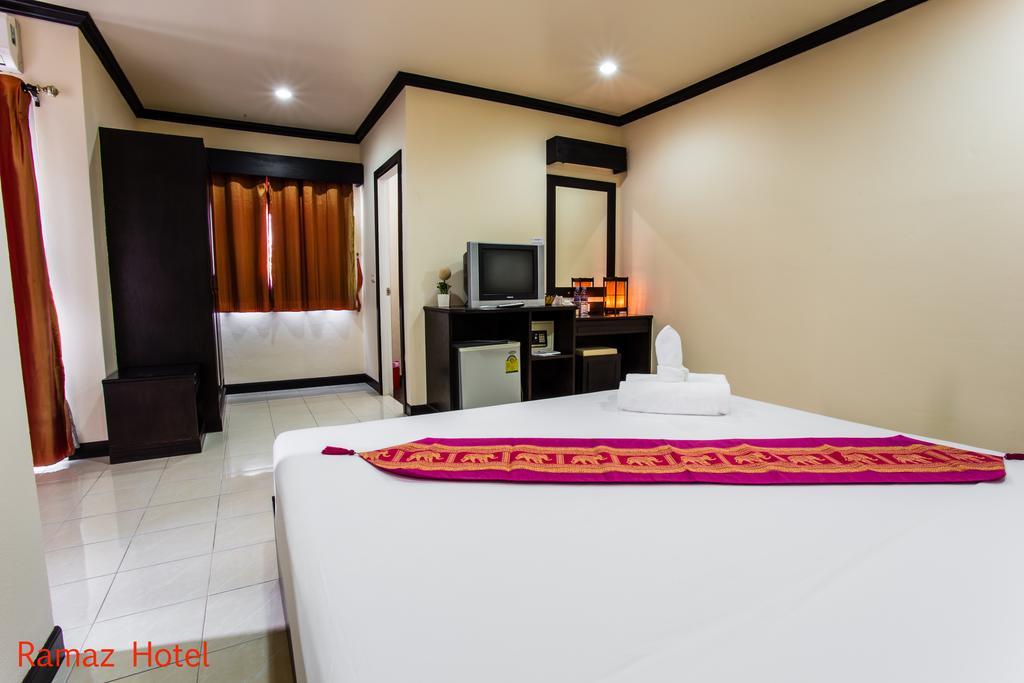 Ramaz Hotel Patong Kültér fotó