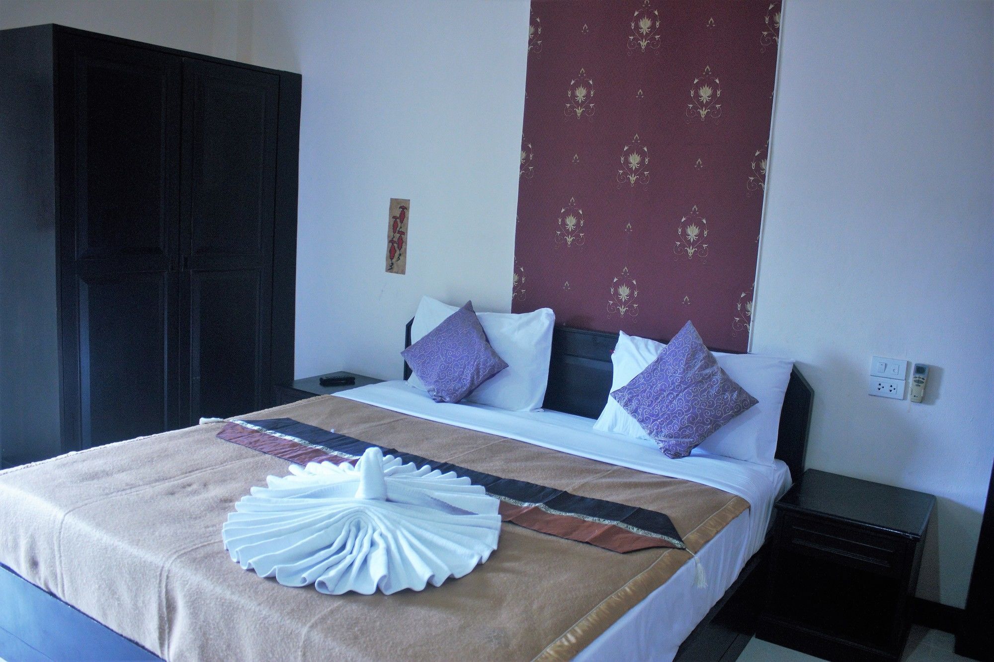 Ramaz Hotel Patong Kültér fotó