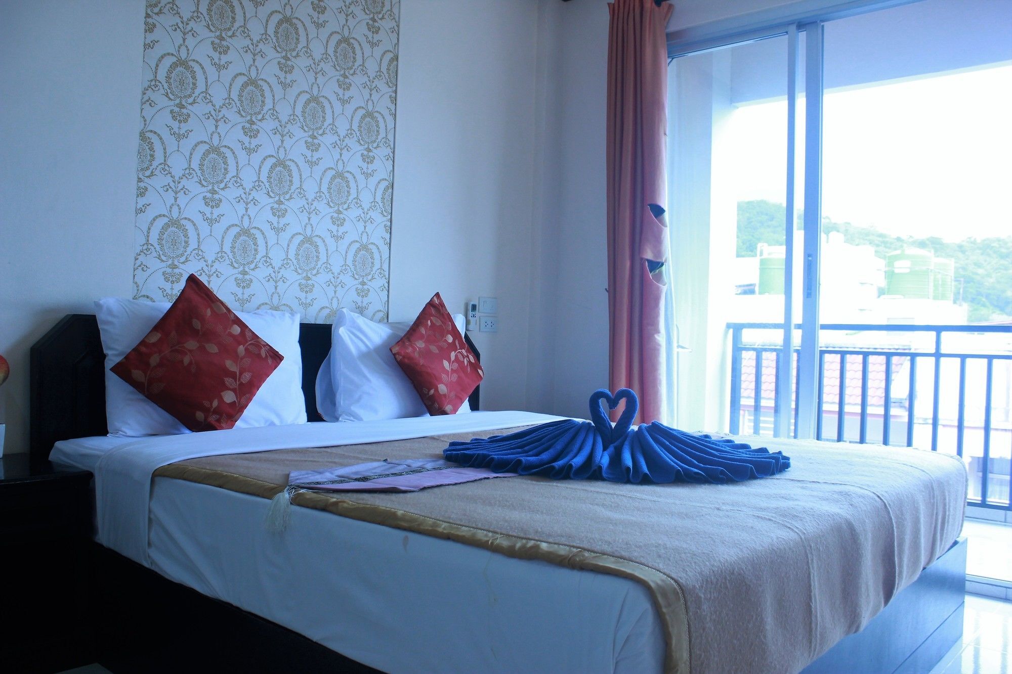 Ramaz Hotel Patong Kültér fotó