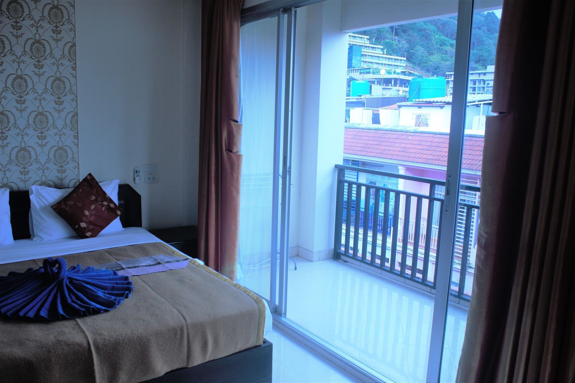Ramaz Hotel Patong Kültér fotó
